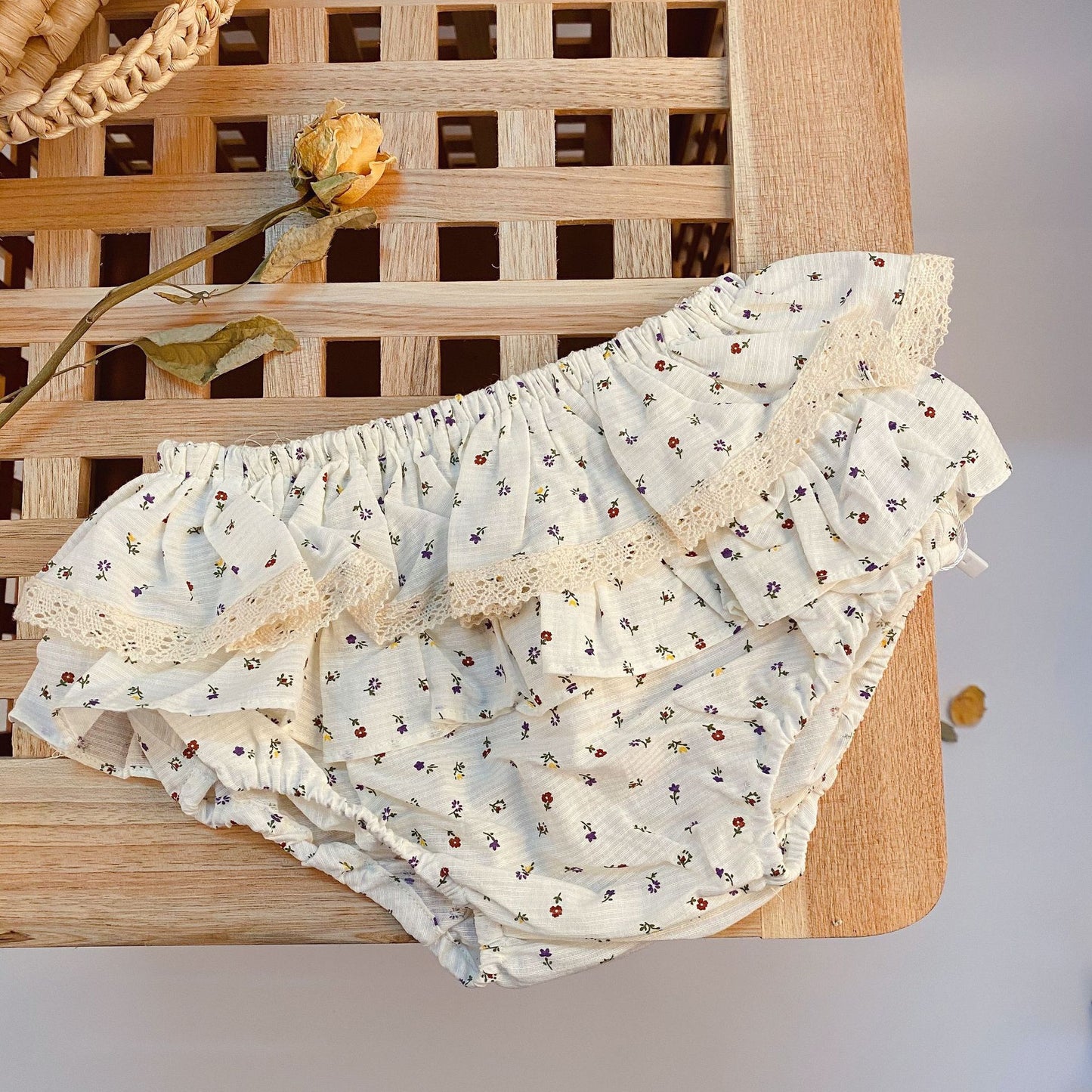 -ベビー フラワー レース つけ襟 フリル ブルマパンツ - mamahalo shop - ブルマパンツ - べビー服 - 子供服 - 男の子 - 女の子
