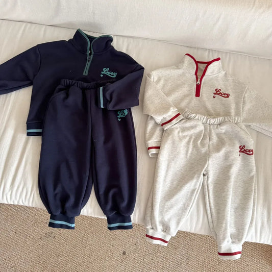 -LOVE刺繍ハーフジップスウェットセットアップ 2点セット【mh0011251】 - mamahalo shop - 長袖セットアップ - べビー服 - 子供服 - 男の子 - 女の子