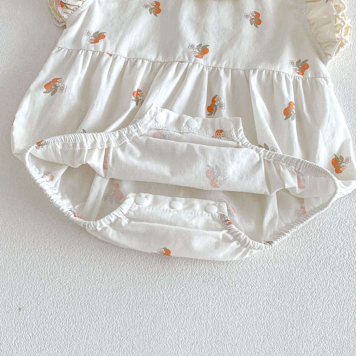 Floral Embroidered Ruffle Romper ラッフル レース袖ロンパース【mh0013425】