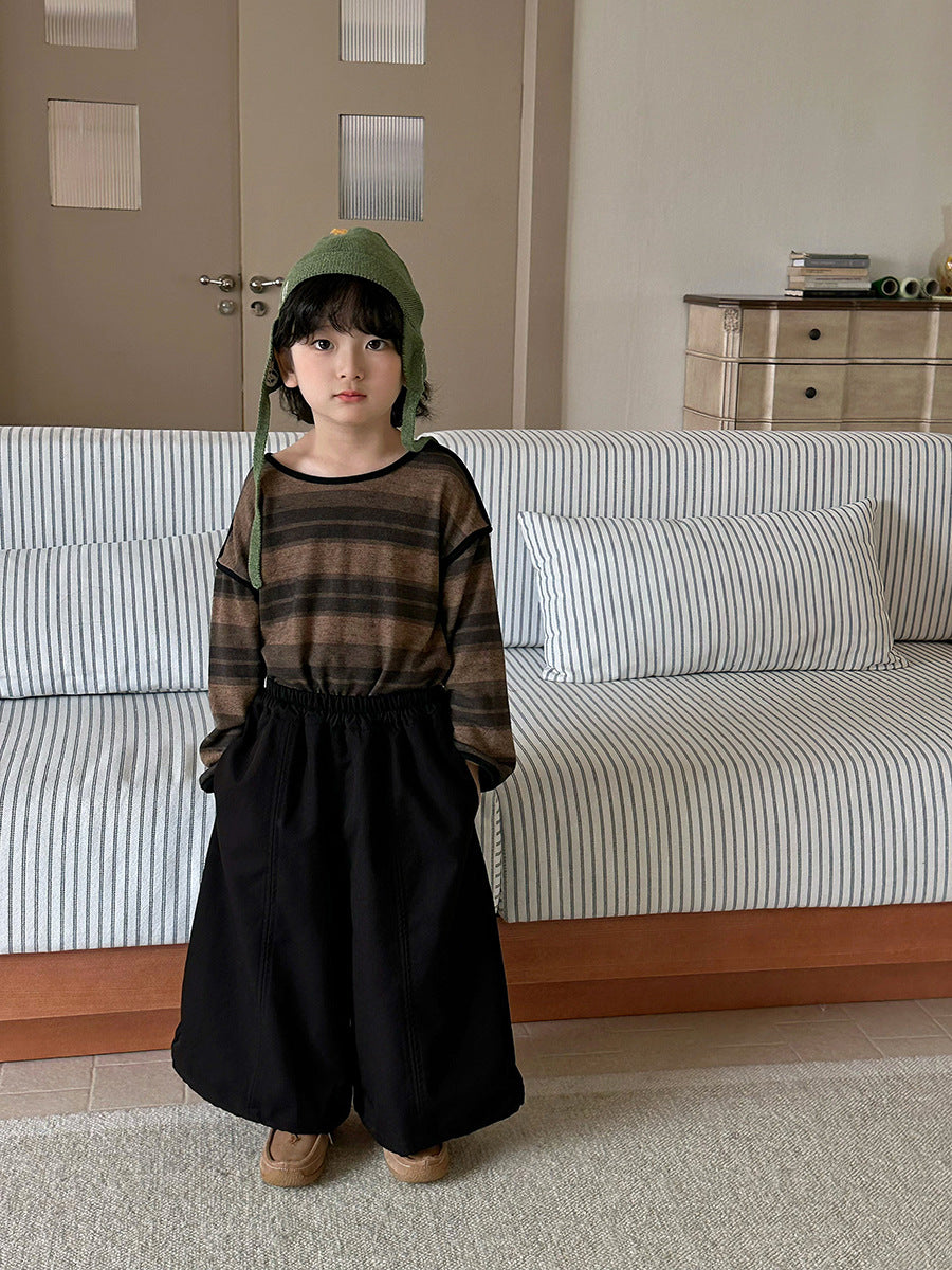 キッズ切り替えステッチルーズワイドパンツ、黒のゴムウエストとワイドな裾