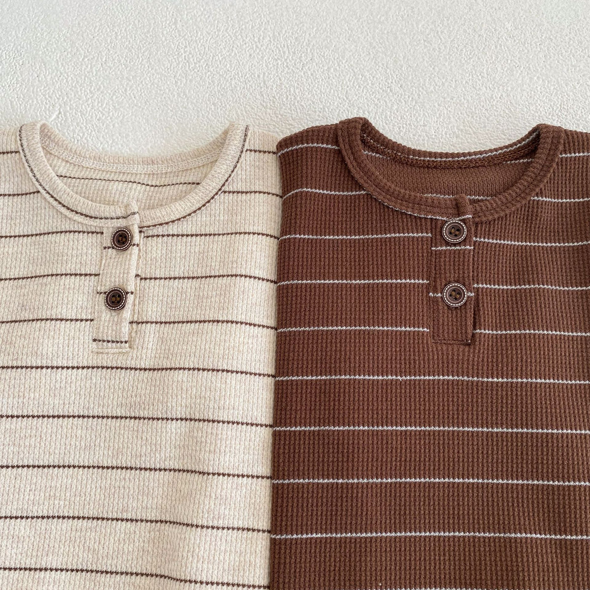ベビー用ボーダー ヘンリーネック半袖Tシャツ&ブルマパンツセット(生成り&ブラウン)