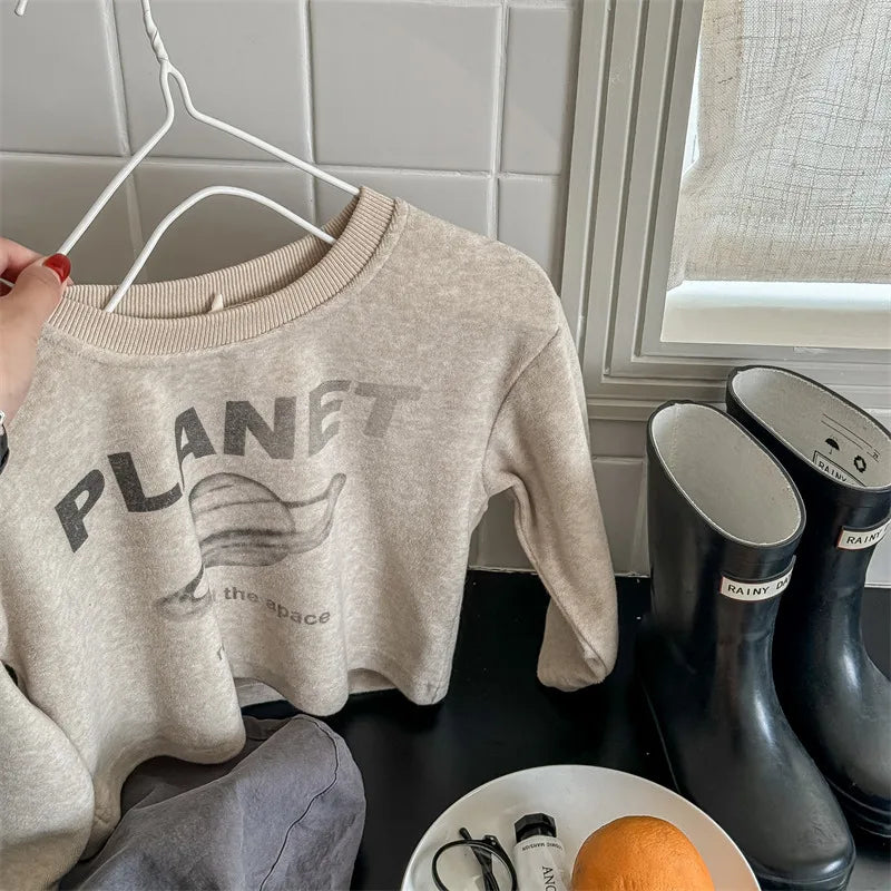 -キッズトップス 長袖プリントTシャツ PLANET ロゴプリント 2カラー - mamahalo shop - 長袖Tシャツ - べビー服 - 子供服 - 男の子 - 女の子