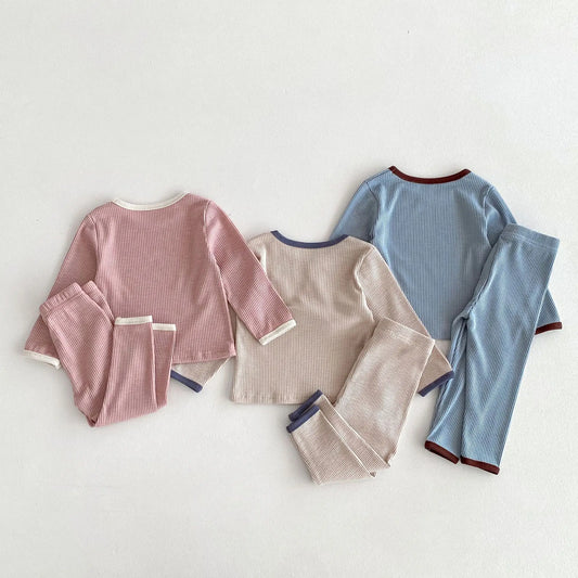 -キッズパジャマセット シンプルベーシック長袖Tシャツ+パンツ ルームウェア 3カラー【mh0006825】 - mamahalo shop - 長袖パジャマ - べビー服 - 子供服 - 男の子 - 女の子