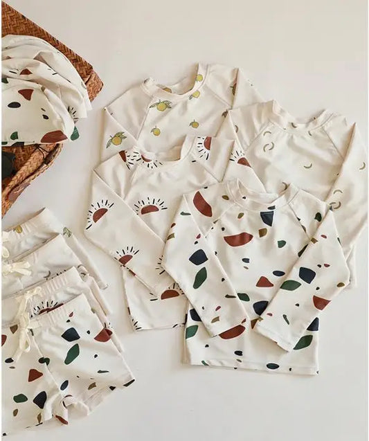 -キッズ水着 ボーイズ 半袖長袖 セパレートラッシュガード スイムウェア スイミングウェア 帽子セット【mh0004294】 - mamahalo shop - ベビー用水着 - べビー服 - 子供服 - 男の子 - 女の子