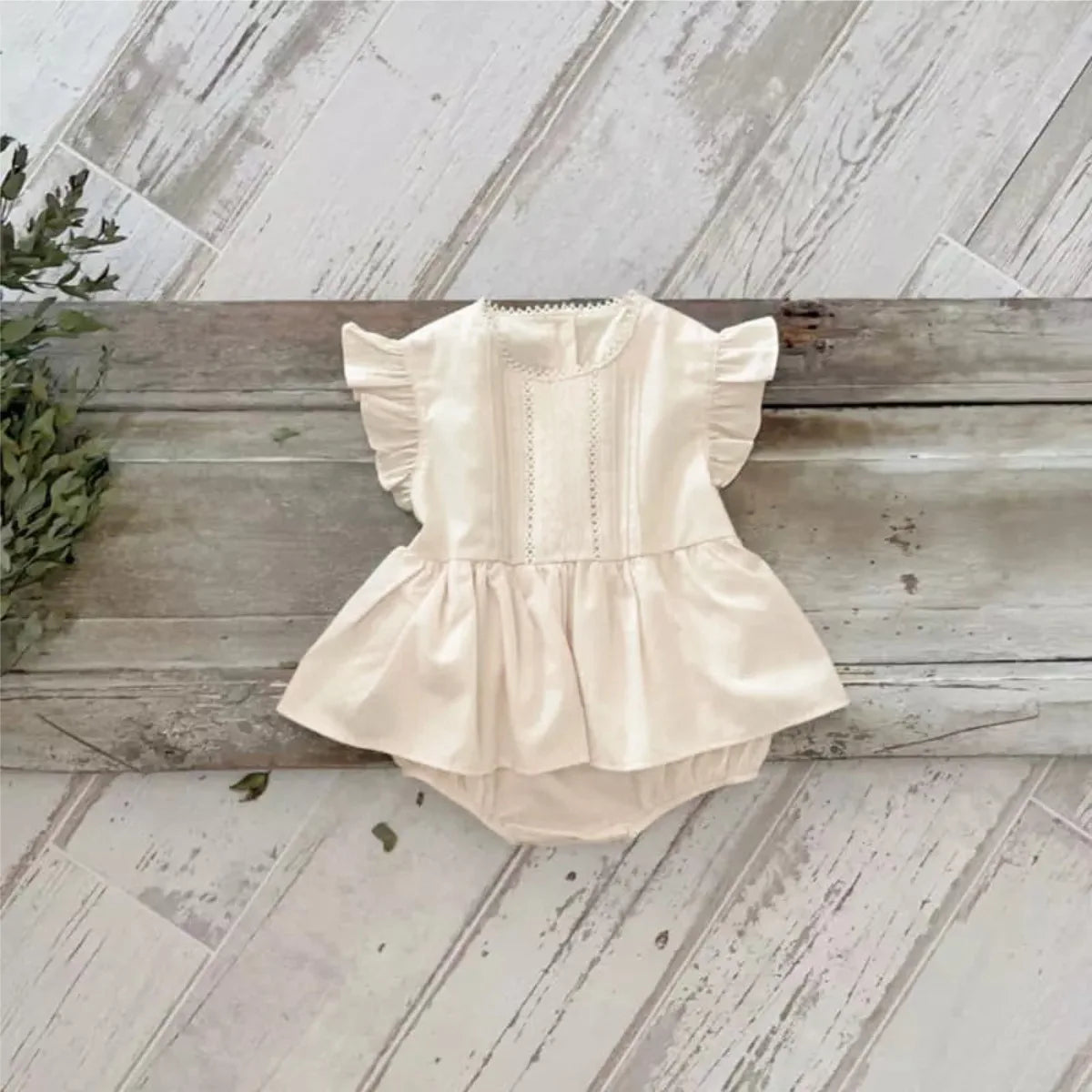 -ベビーロンパース フリルスリーブスカートボディスーツ 2カラー - mamahalo shop - 半袖ロンパース - べビー服 - 子供服 - 男の子 - 女の子