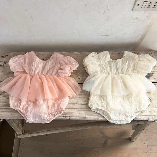 -ベビーロンパース 半袖ペプラムボディスーツ レース チューリップ ドレスロンパース 2カラー【mh0005624】 - mamahalo shop - 半袖ロンパース - べビー服 - 子供服 - 男の子 - 女の子