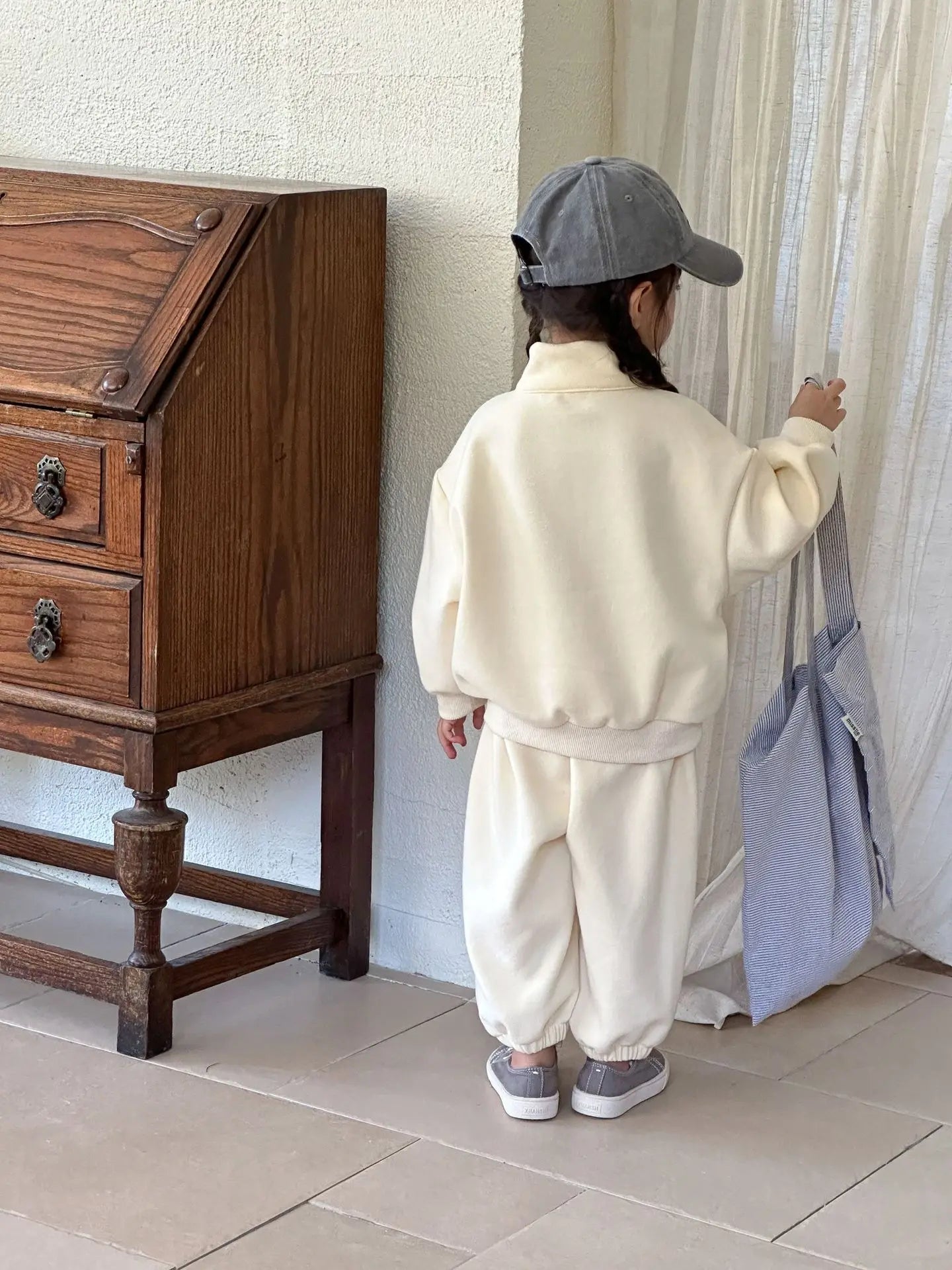 -キッズセットアップ 2点セット ハーフジップレターロゴプリントスウェットシャツ+スウェットパンツ 2カラー - mamahalo shop - 長袖セットアップ - べビー服 - 子供服 - 男の子 - 女の子