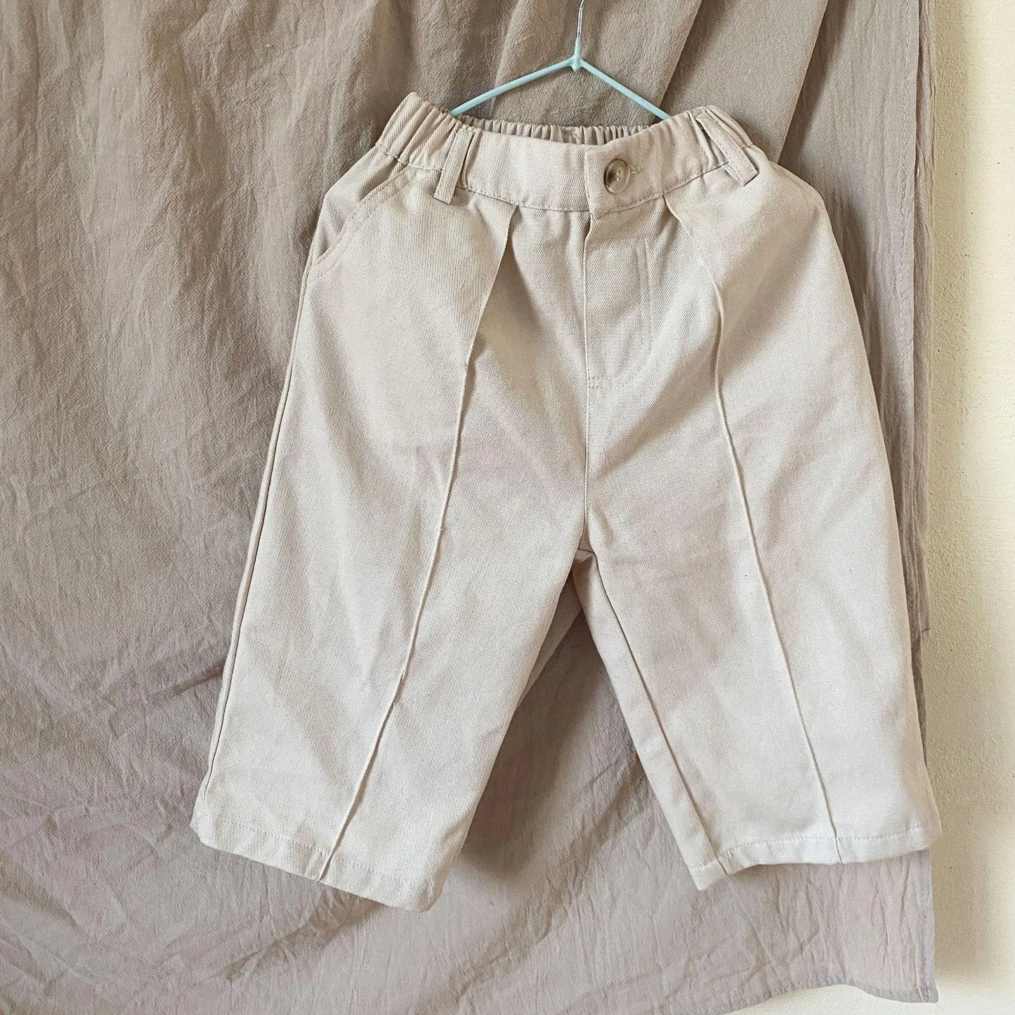 -キッズパンツ センタータック シンプルベーシック ルーズパンツ ベージュホワイト/コーヒー/2カラー - mamahalo shop - ロングパンツ・スウェットパンツ - べビー服 - 子供服 - 男の子 - 女の子