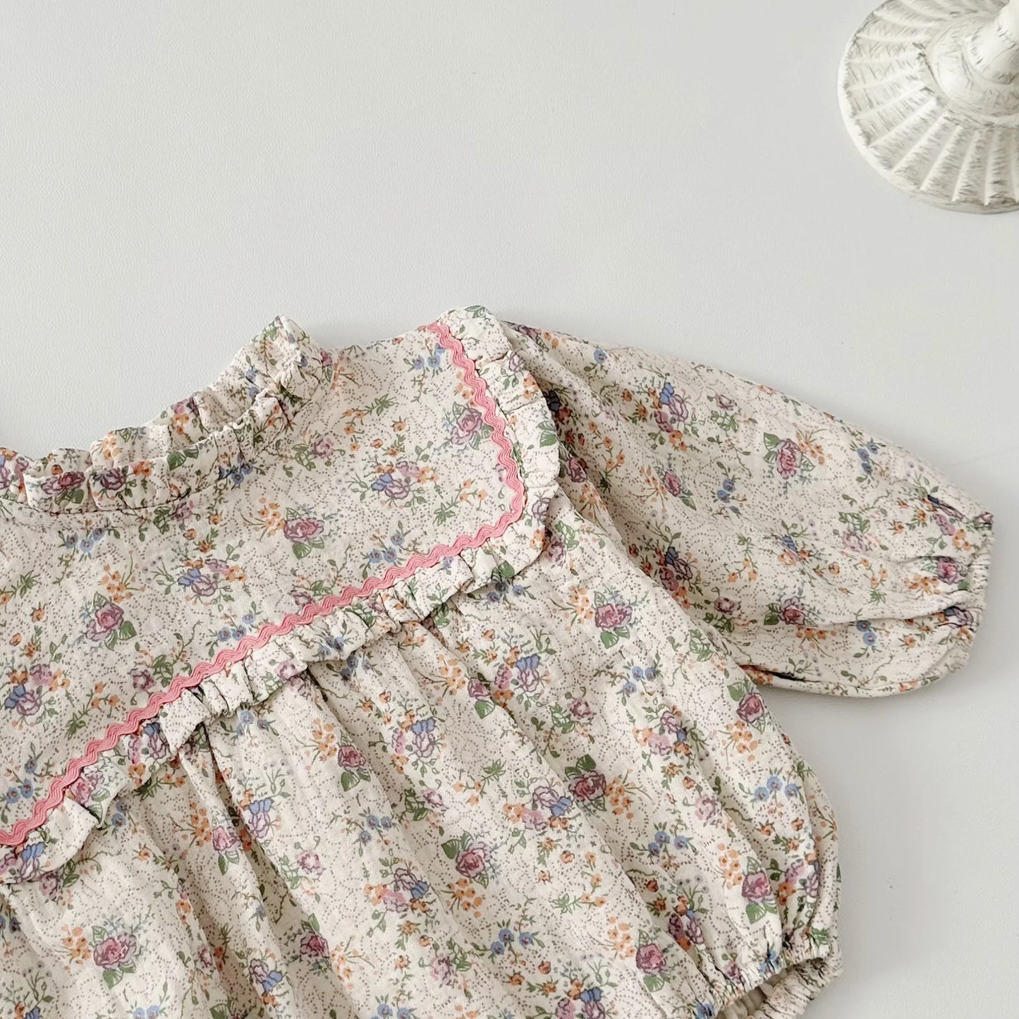 -ベビーロンパース フリル襟 長袖ボディスーツ フラワー花柄プリント【mh0004396】 - mamahalo shop - 長袖ロンパース - べビー服 - 子供服 - 男の子 - 女の子