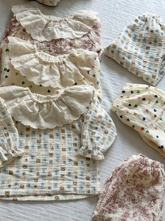 -ベビーセットアップ ハート/フラワープリントラッフル襟長袖シャツ+ロングパンツ 3カラー - mamahalo shop - 長袖セットアップ - べビー服 - 子供服 - 男の子 - 女の子