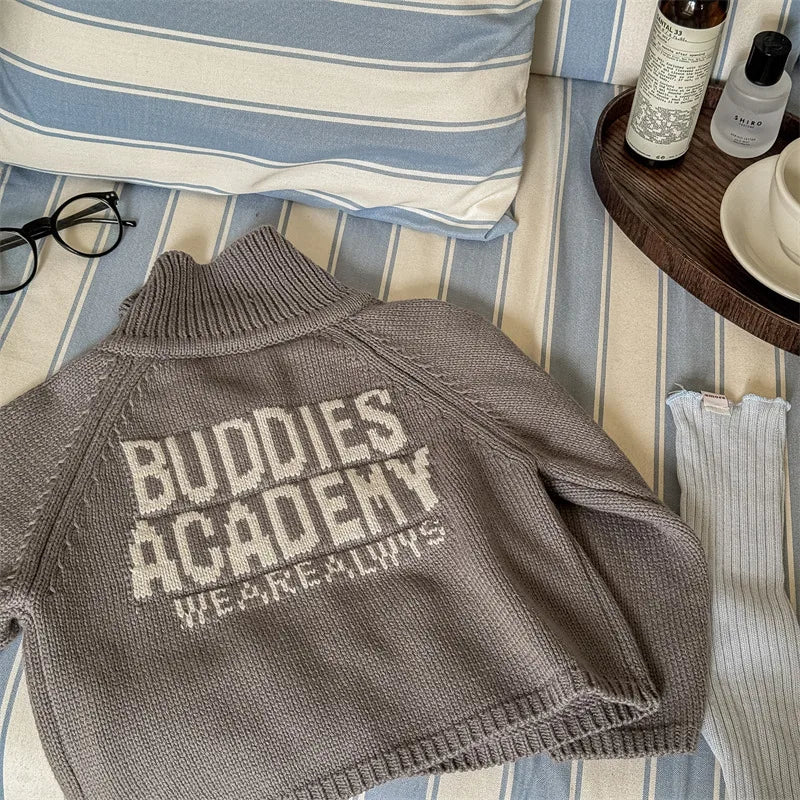 -キッズカーディガン バックレターロゴ刺繍襟付きニットジャケット 2カラー - mamahalo shop - カーディガン・パーカー - べビー服 - 子供服 - 男の子 - 女の子