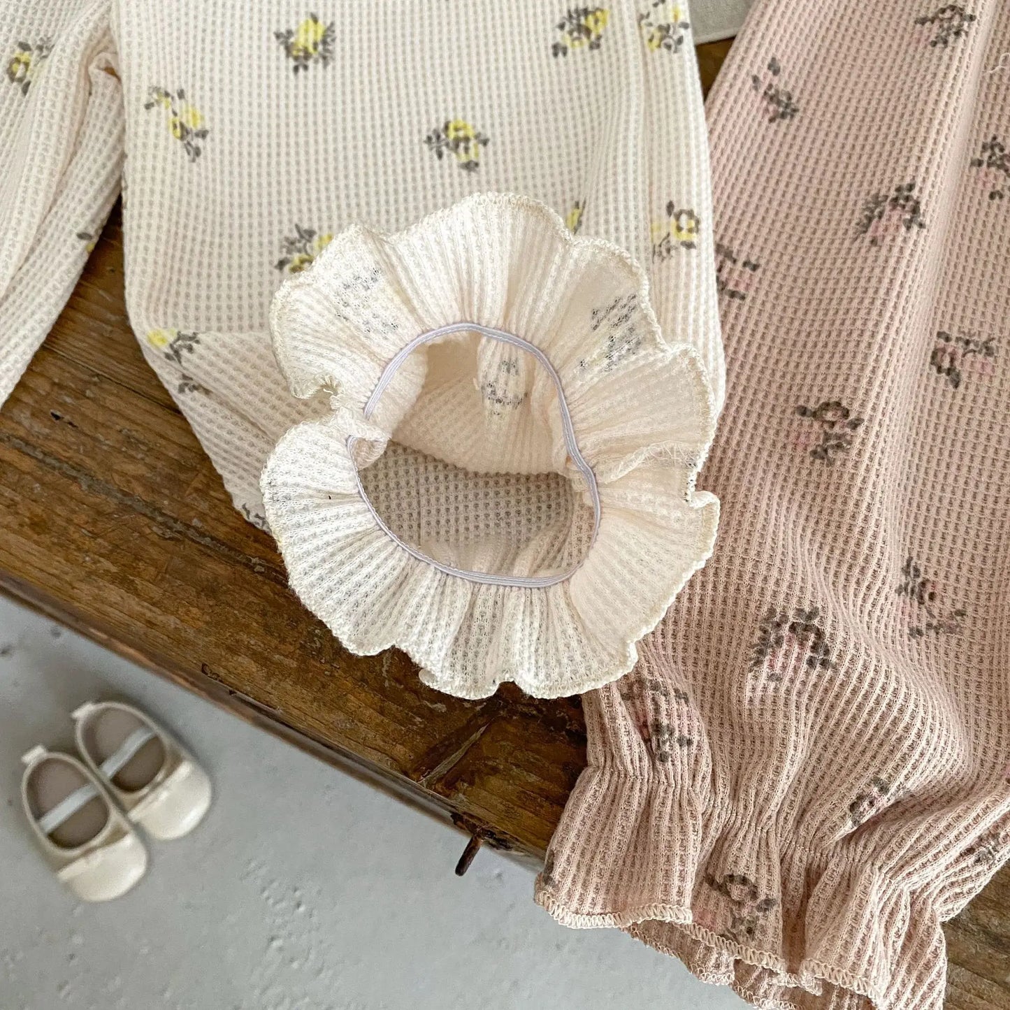 -ベビーパンツ ワッフル ルーズロングパンツ フラワー小花柄プリント 2カラー - mamahalo shop - ロングパンツ・スウェットパンツ - べビー服 - 子供服 - 男の子 - 女の子