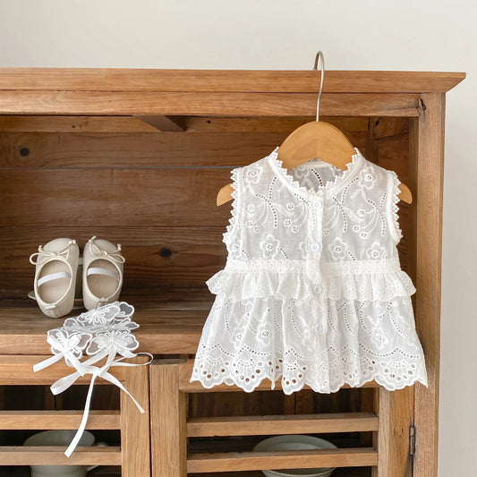-ベビーカーディガン レース ノースリーブペプラムトップス ホワイト【mh0006089】 - mamahalo shop - カーディガン・パーカー - べビー服 - 子供服 - 男の子 - 女の子