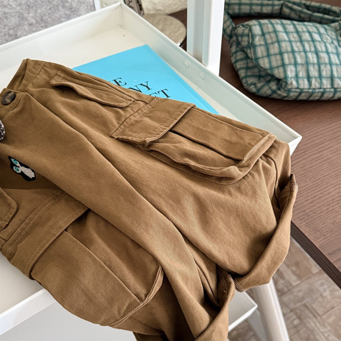 ロングパンツ・スウェットパンツ Brown / 80cm ワンポイント刺繍ストライプ/無地ワイドルーズカーゴパンツ【mh0010637】