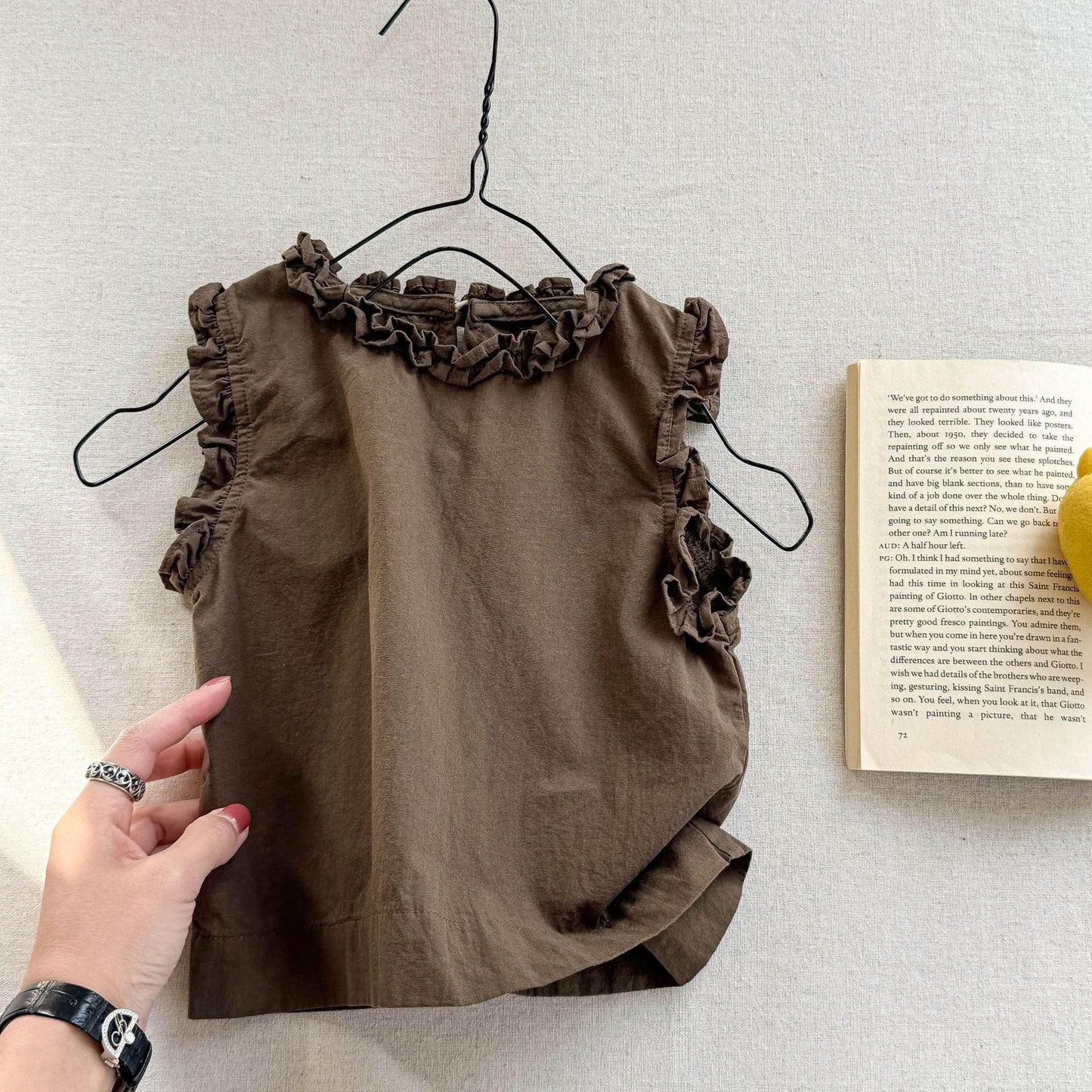 タンクトップ・キャミソール・ノースリーブトップス Coffee / 80cm ラッフルフリルノースリーブブラウス【mh0009555】