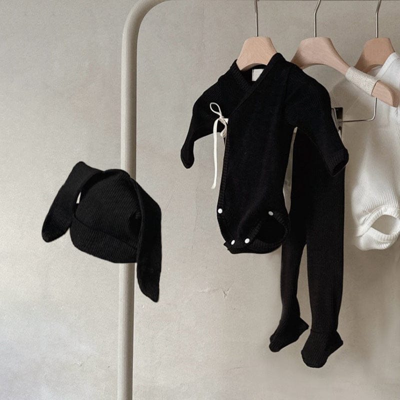 ロンパースセットアップ Black 3-piece set (jumpsuit + pants + hat) / 66cm 長袖ベビー肌着ロンパース+足付きレギンスパンツ+うさ耳帽子セット【mh0010599】