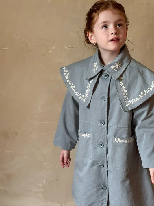 ショートコート・ジャケット・ジャンパー 刺繍ビッグカラーAラインコート ミドル丈クラシカル【mh0011215】