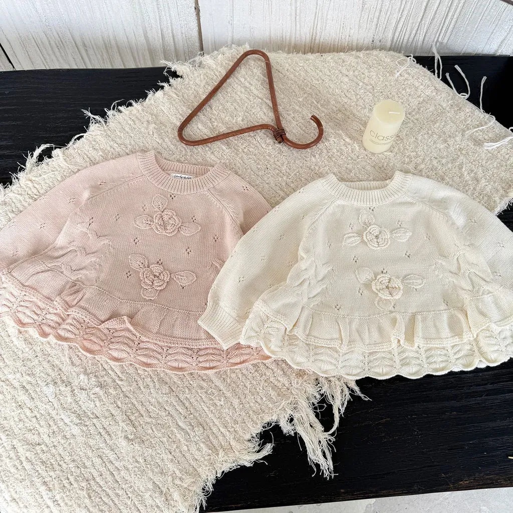 淡いピンク&クリーム色の花刺繍フリルニットプルオーバー(2枚)