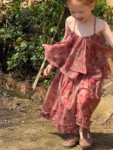 Floral Ruffle Set キャミソール クロップドパンツ【mh0013055】 Jianzidan ノースリーブセットアップ