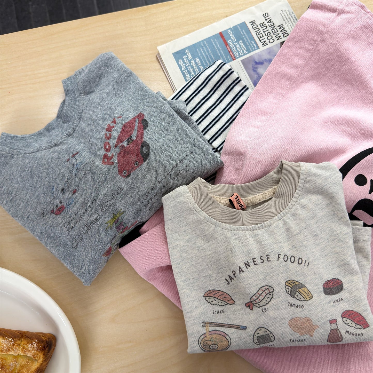 Graphic Print Long Sleeve Top イラスト プリント 長袖 Tシャツ【mh0012462】 ADbaby 長袖Tシャツ