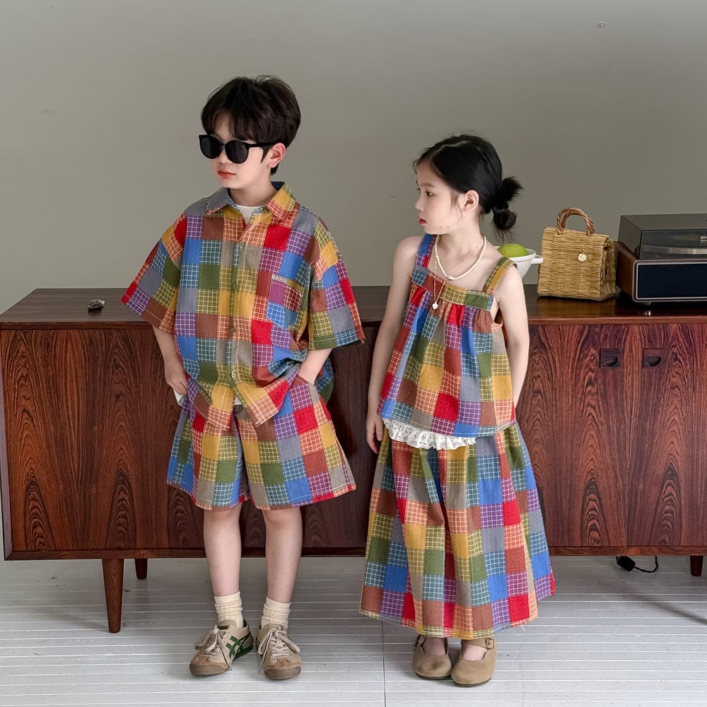 マドラスチェック柄子ども服セット、半袖シャツとショートパンツ/ノースリーブ丈のスカート