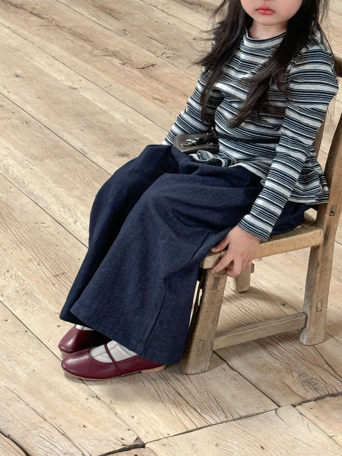 キッズ用デニムワイドパンツ(ダークネイビー)広めのストレートシルエット