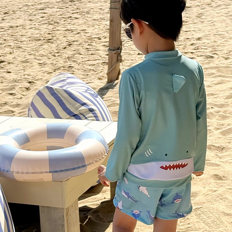 Long-Sleeve Shark Rash Guard Shorts Set スポーティー 長袖ラッシュガード ショートパンツ【mh0013340】 mamahalo kids ベビー用水着