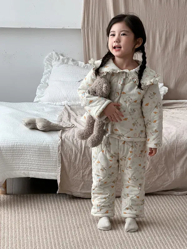 長袖パジャマ green bear / 24M 90CM キッズセットアップ 2点セット キルティングパデッドフリルガールズ防寒長袖パジャマセット【mh0007986】