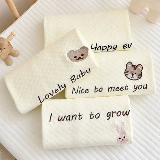 ベビーブランケット・タオル ベビーブランケット おくるみ スワドル くまベア刺繍 レターロゴ