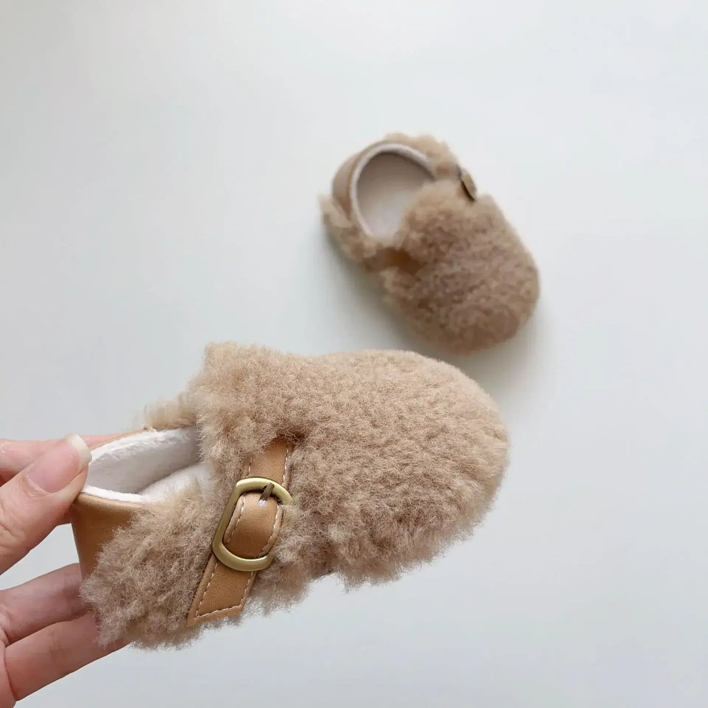 ベビー用靴 Apricot / M Inner 12cm ベビーシューズ もこもこファーストラップフラットシューズ ファーストシューズ室内ばき 靴 3カラー【mh0007442】