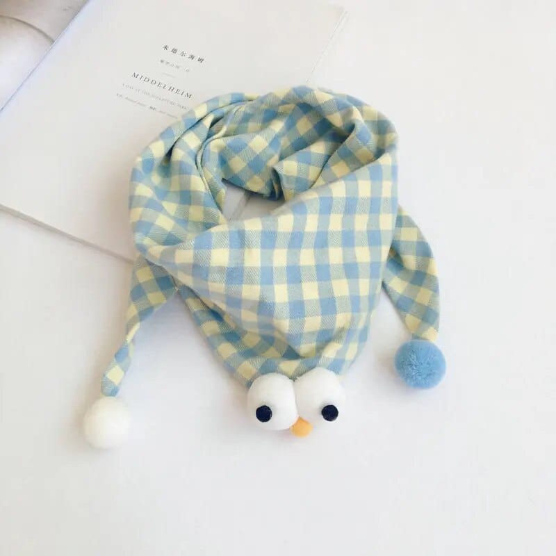 キッズ用チェック柄マフラー(ブルー系)ペンギン風アップリケとポンポン付き