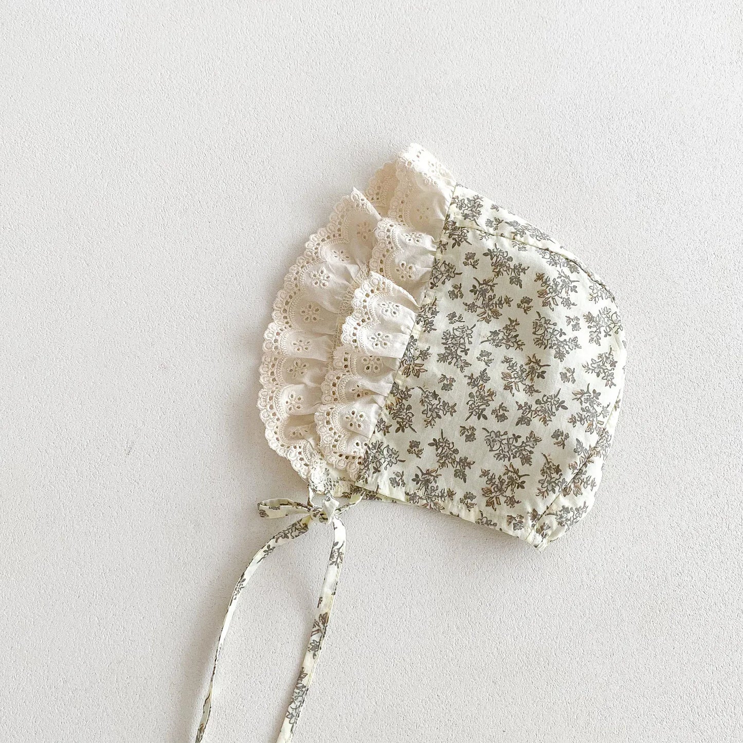 半袖ロンパース ベビーロンパース チュールレーススカートドッキング 半袖ボディスーツ ボンネット 帽子セット