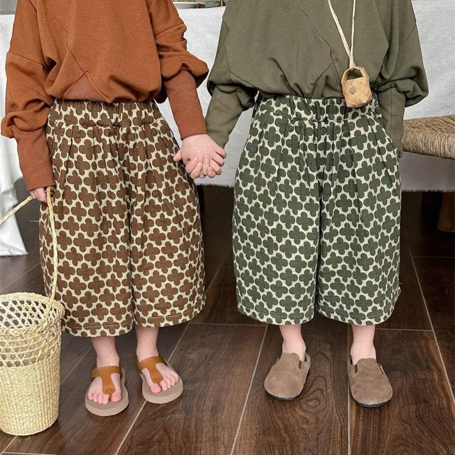 クロップド丈のキッズワイドパンツ、花形模様のオレンジ&グリーン2色