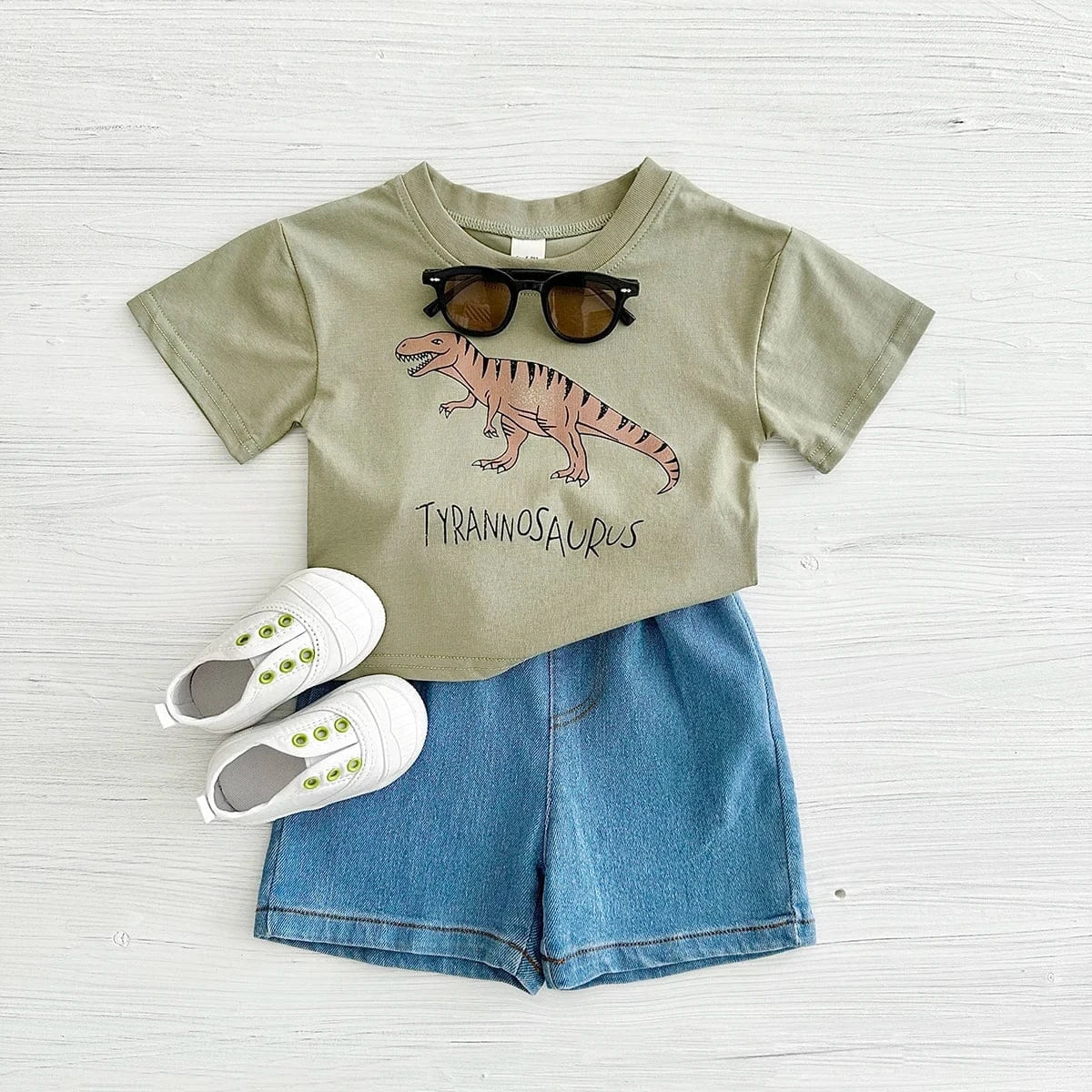ベビー半袖Tシャツ+デニムショートパンツ2点セット 生成り×ブルー、ティラノサウルスプリント