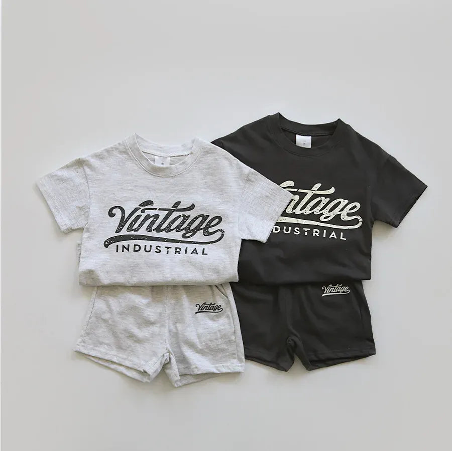 ベビー用半袖Tシャツ&ショートパンツ2点セット、白と黒のロゴプリント