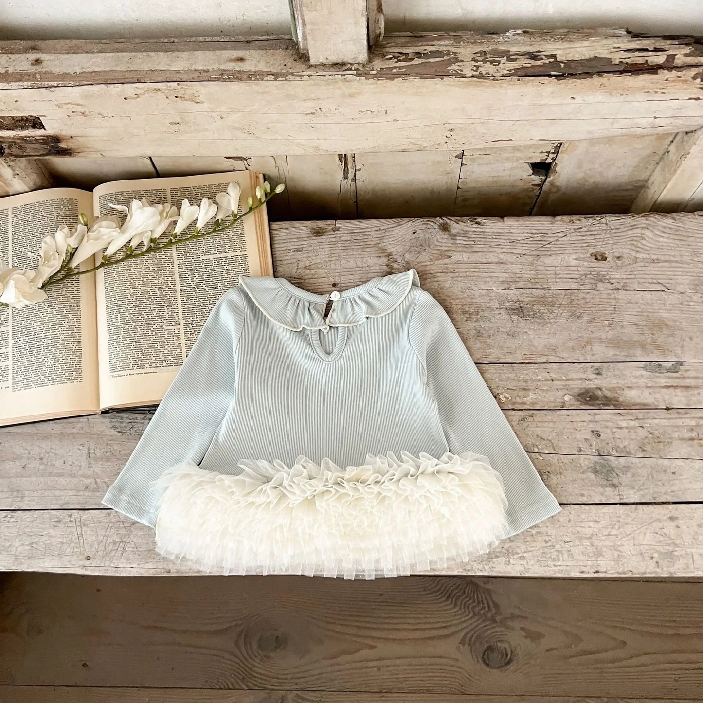 長袖セットアップ ベビーセットアップ 2点セット 裾チュールフリルペプラム長袖Tシャツ+リボンレギンスパンツ 2カラー【mh0007105】