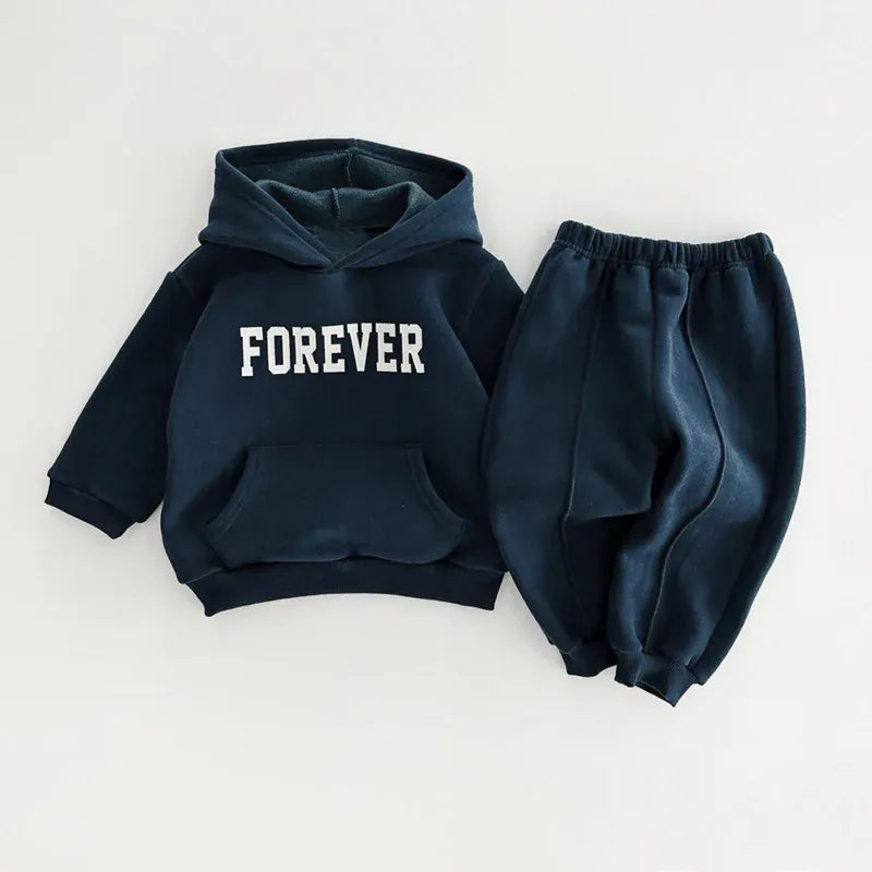 キッズ用濃紺のフード付きスウェットセット、FOREVERロゴ入りパーカー&ロングパンツ