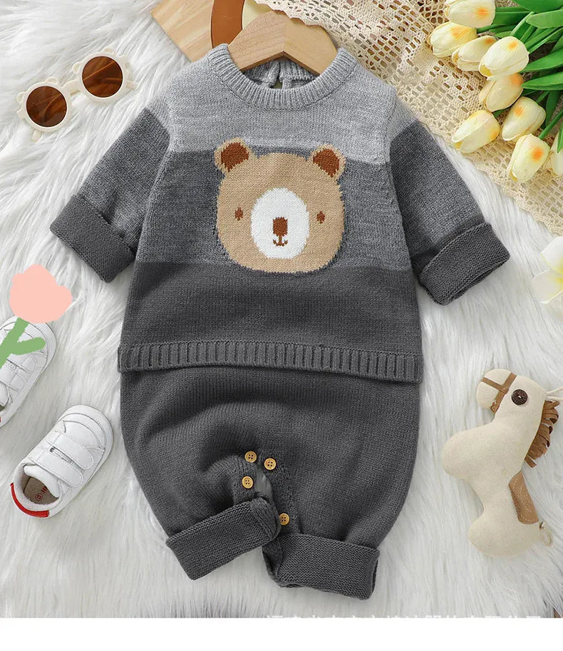 長袖ロンパース ベビーロンパース ベアくまワッペンボーダーニットドッキングジャンプスーツ 3カラー