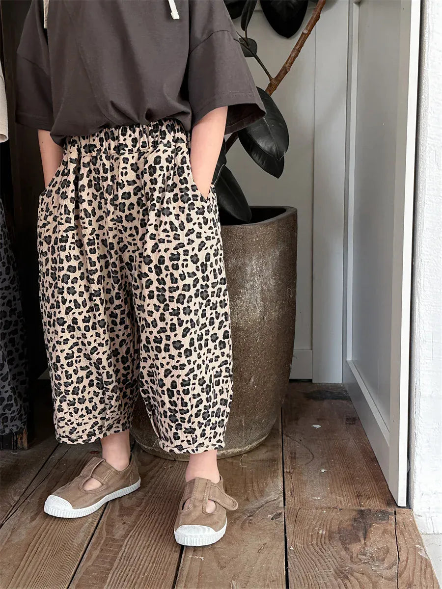 キッズ レオパード柄サマークロップドパンツ、ウエストゴム仕様(ベージュ系)