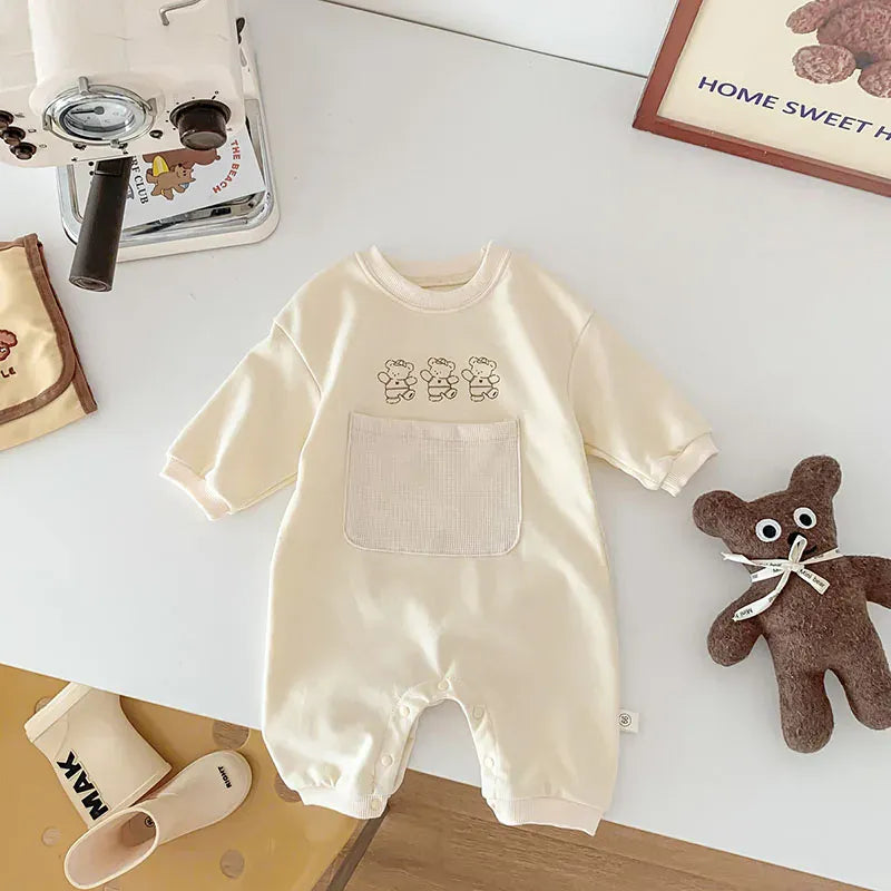 長袖ロンパース beige / 66cm ベビーロンパース 長袖ジャンプスーツ ベアくまプリント ポケット ベージュ コーヒー 2カラー