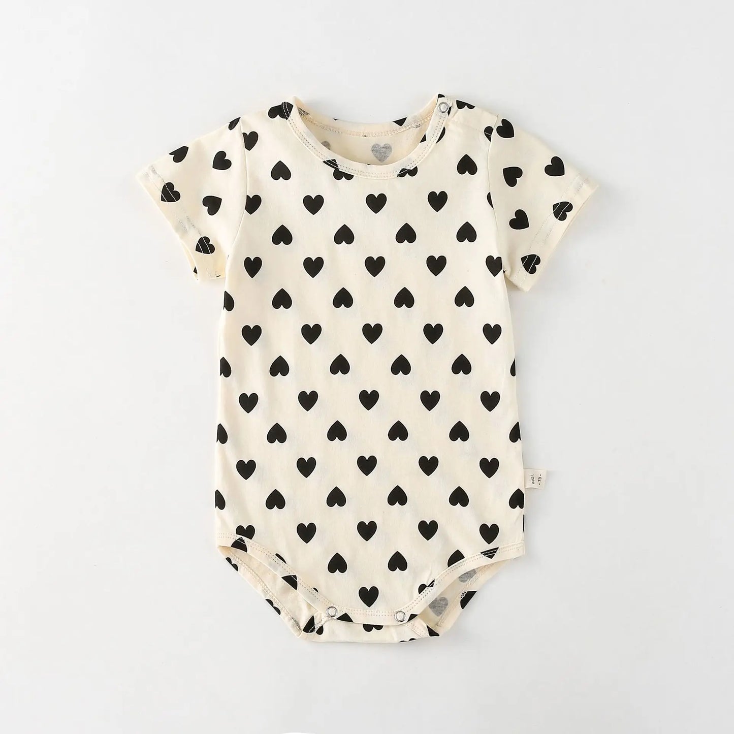 半袖ロンパース Black / 6M 66CM ベビーロンパース 半袖ボディスーツ ハートプリント