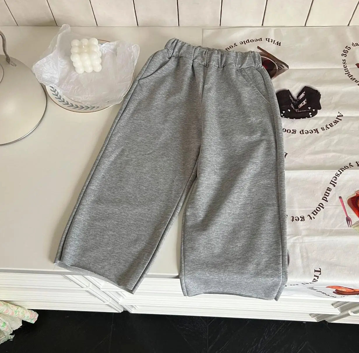 ロングパンツ・スウェットパンツ grey / 24M 90cm キッズパンツ 薄手 スウェットパンツ ルーズロングパンツ ジョガーパンツ 2カラー
