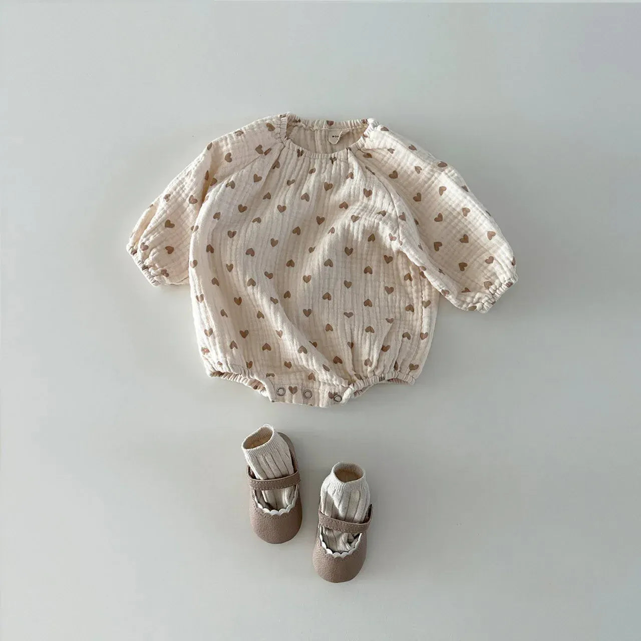 長袖ロンパース khaki love heart / 66cm 0-6m ベビーロンパース 長袖ボディスーツ ダブルガーゼ ハート チェック プリント 2カラー【mh0003760】