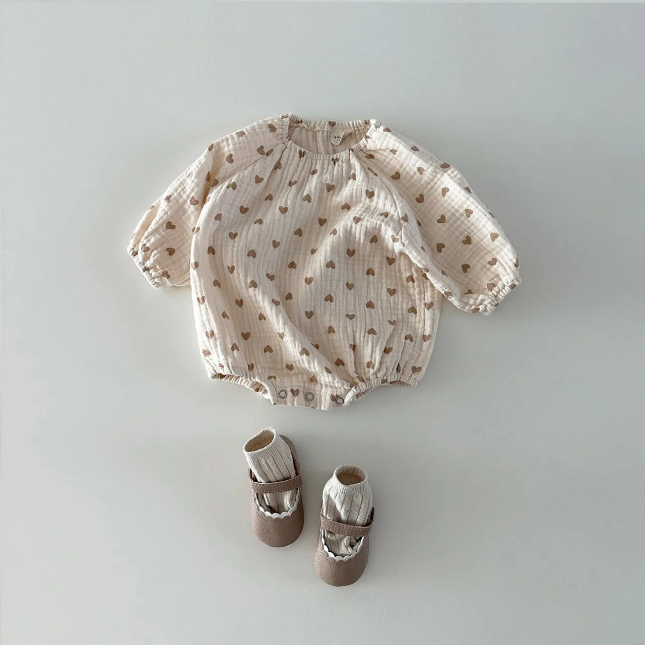 長袖ロンパース khaki love heart / 66cm 0-6m ベビーロンパース 長袖ボディスーツ ダブルガーゼ ハート チェック プリント 2カラー【mh0003760】