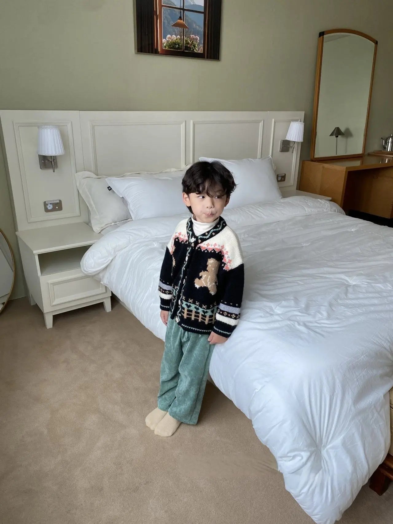 カーディガン・パーカー ベビーカーディガン くまベア刺繍 ニットジャケット ブラック ベージュ ユニセックス 男の子 女の子 子供服【mh0003350】