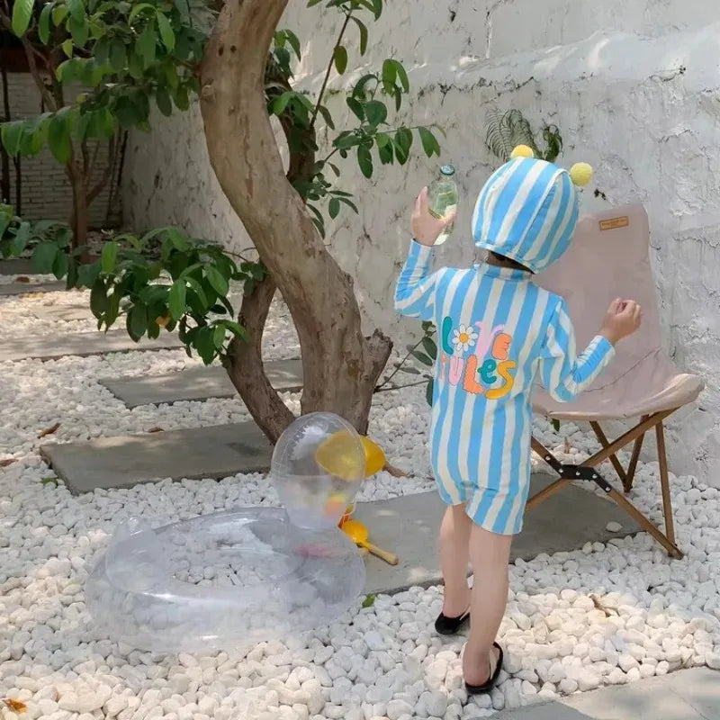 ベビー用水着 キッズ水着 ボーイズ 長袖つなぎ ワンピース+帽子セット ストライプ くま耳帽子 スイムウェア【mh0005978】