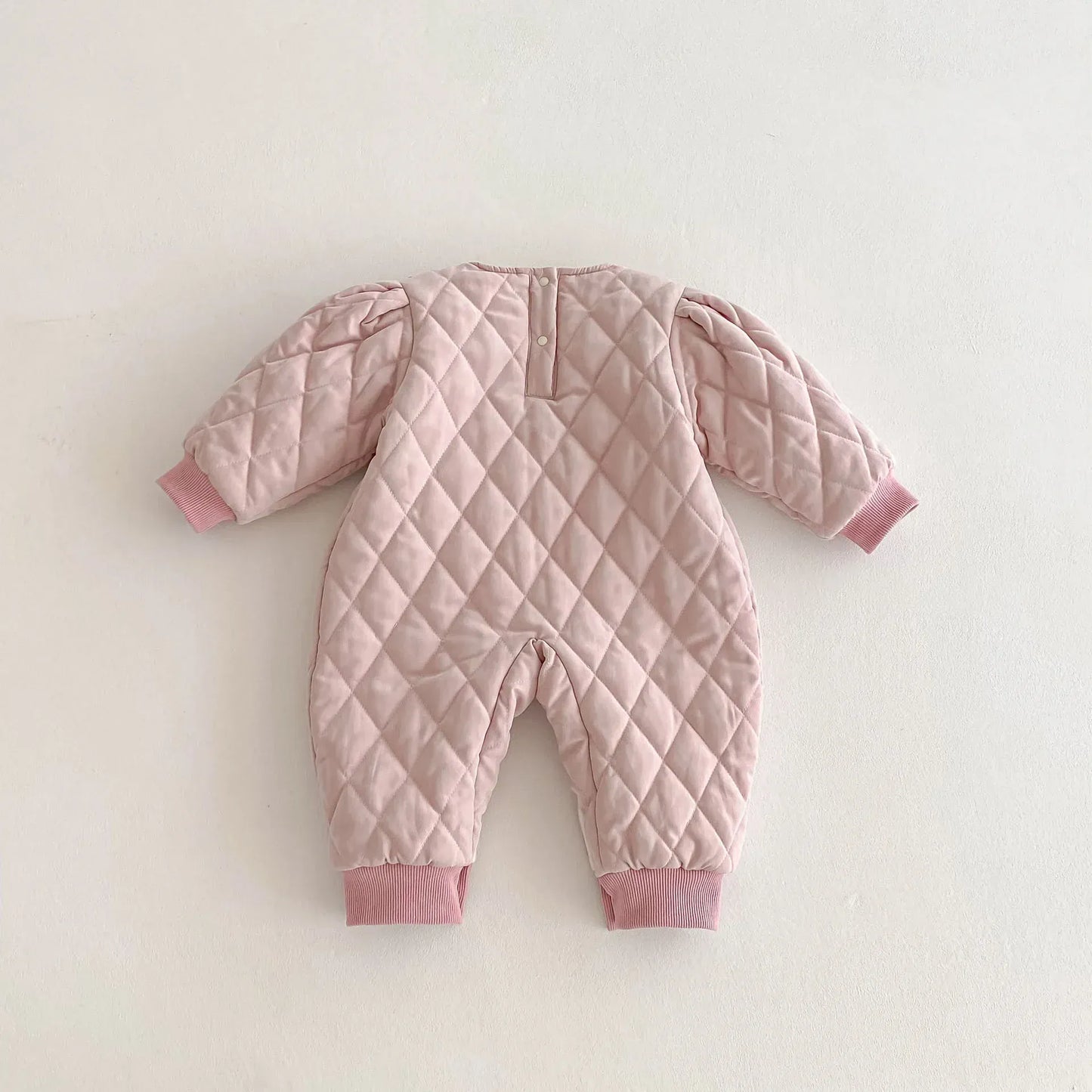 アウタージャンプスーツ ベビーロンパース/ジャンプスーツ うさぎ刺繍キルティング長袖アウターボディースーツ ピンク【mh0007624】