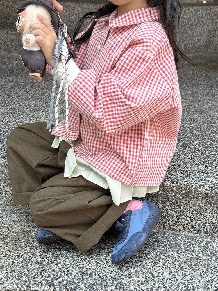 ワイドロングパンツとプリーツスカートセット、横から見た重ね着デザイン