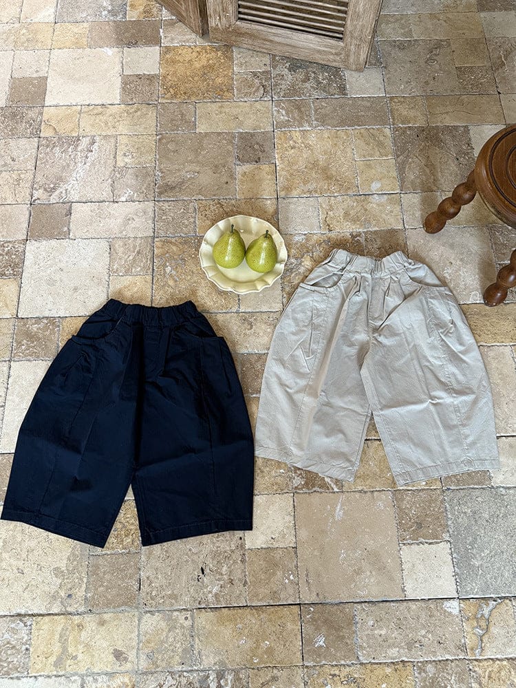 テーパードパンツ2色セット、ネイビーとライトグレーのコクーン風シルエット