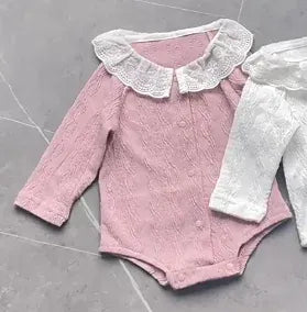 長袖ロンパース Pink / 66cm 0-6m / 取り寄せ(7〜21日) ベビーロンパース レースフリル襟 長袖ボディスーツ 2カラー